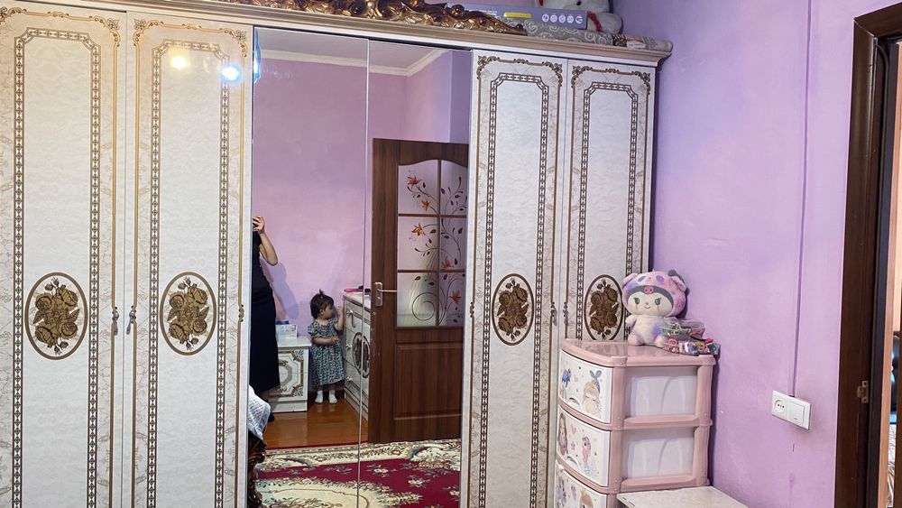 Спальный гарнитур