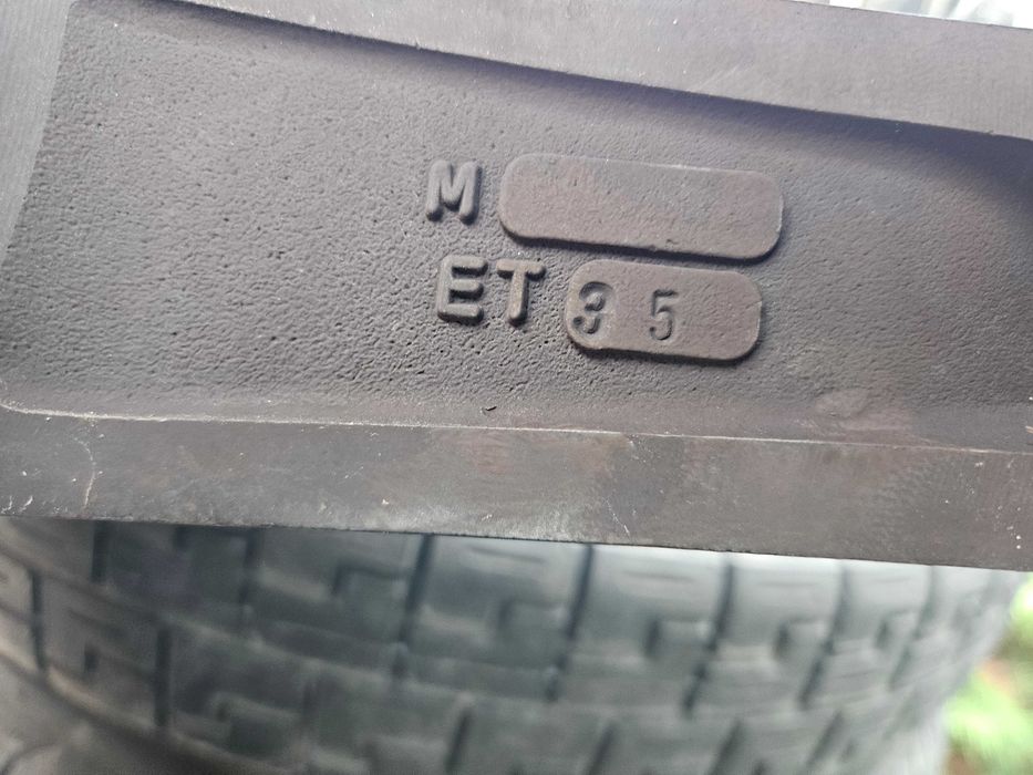 Продавам джанти за BMW  18 цола ,ЕТ35 ,спорт пакет