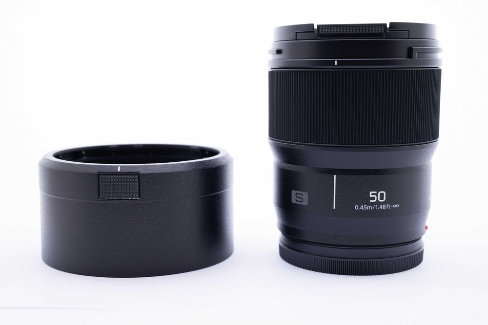 Panasonic Lumix S5 IIX + 50mm f/1.8 – КАТО НОВ (под 700 кадъра), Гаранция до края на 2027!