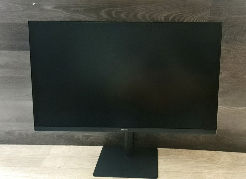 Монитор Samsung 27" LS27B610EQIXCI