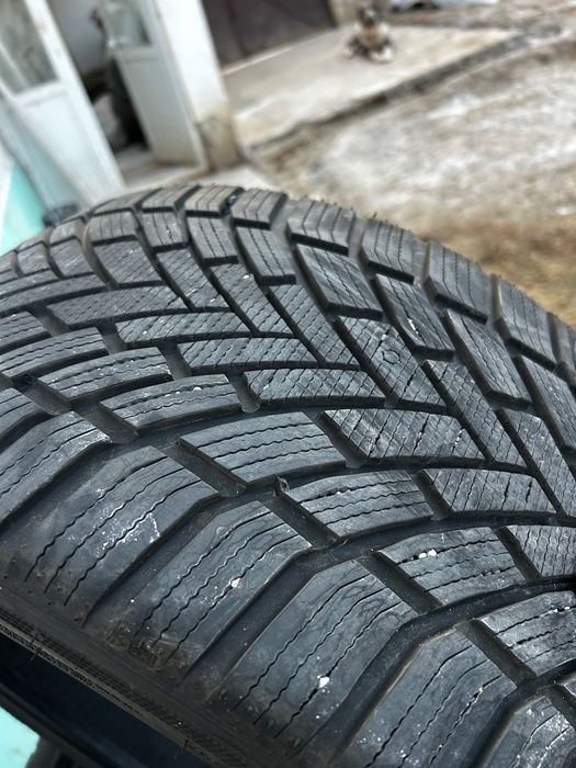 Зимни гуми 255/35-19r