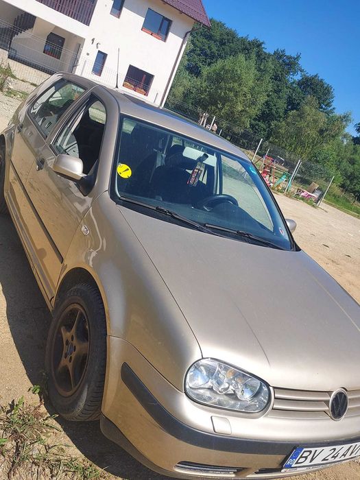 Vând golf 4 , 1.6