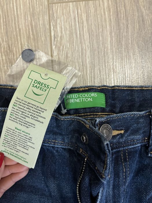 Прдам джинсы Benetton