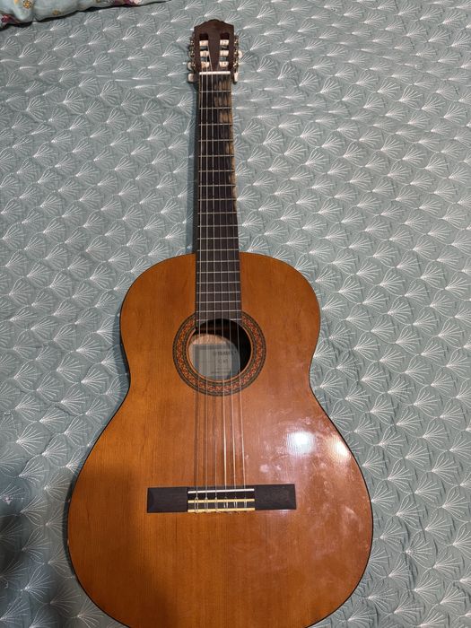 Гитара yamaha c 40 , бу , в хорошем состояний