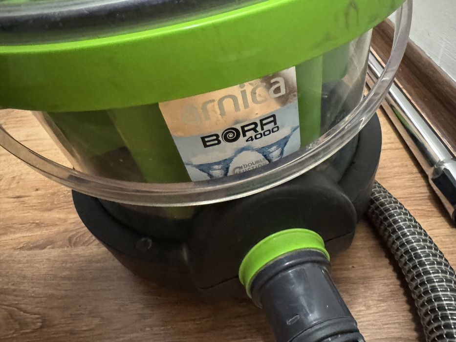 Продам пылесос моющий б/у