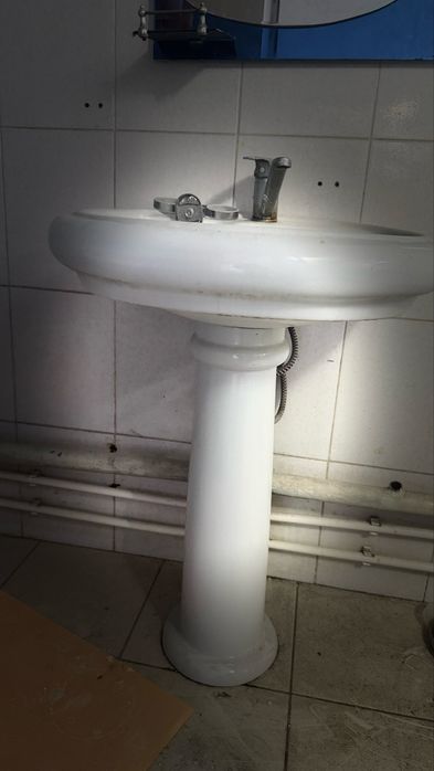 Раковина  унитаз ваннв