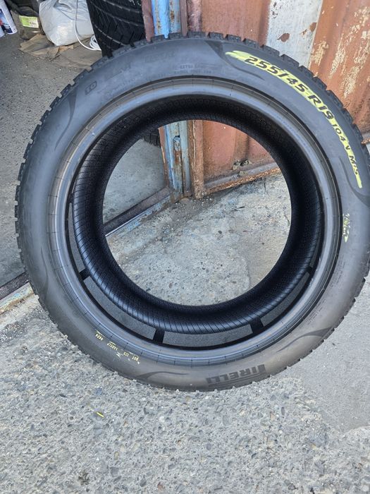 Anvelope Iarnă 255.45.19 Pirelli An 2024 Profil Ca Noi Peste 8mm Grosime
