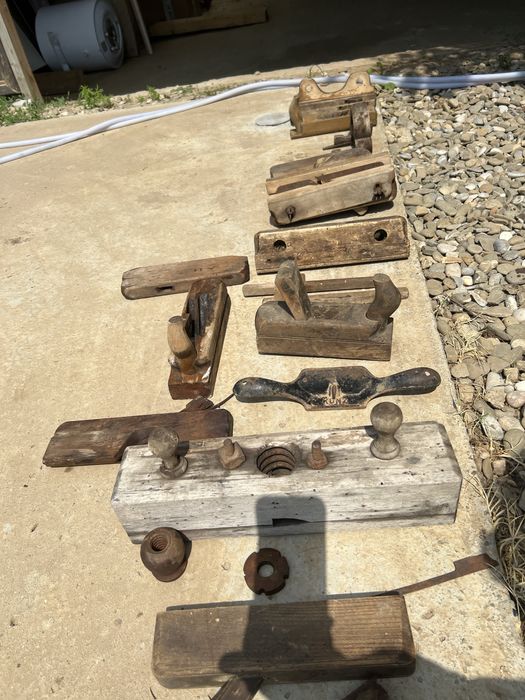 Rindele vechi din lemn