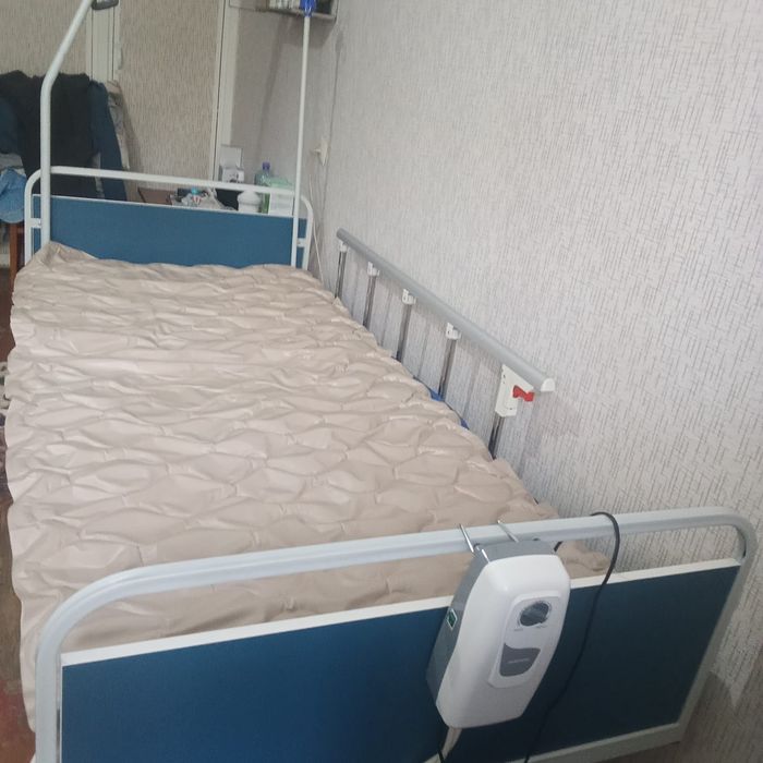 Продам кровать для лежачих больных