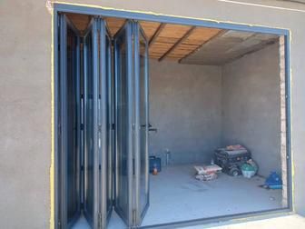 Раздвижные двери ПВХ и алюминиевые