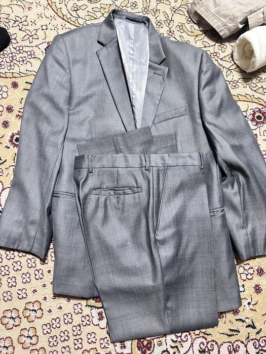 Продам вещи ( куртки ,костюм )