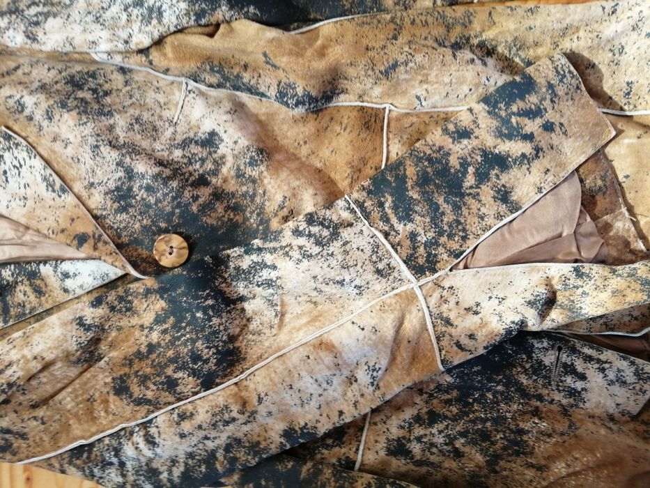 Haina din piele intoarsa