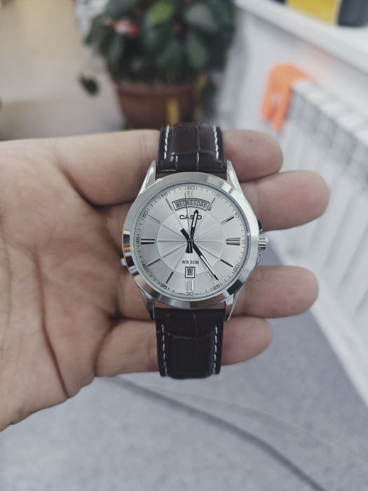 Наручные часы Casio