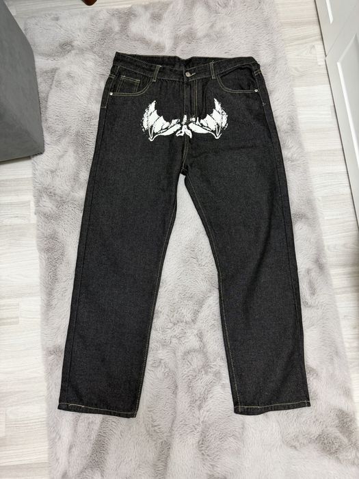 Джинсы с принтом