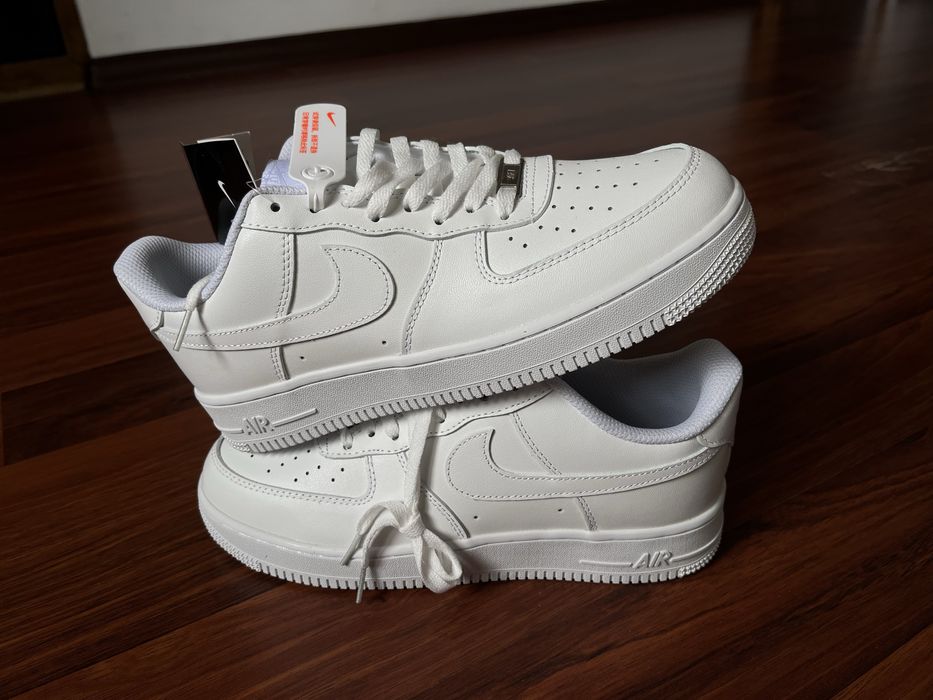 air force 1 triple white