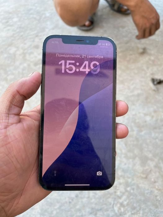 Iphone 12 pro 64/77