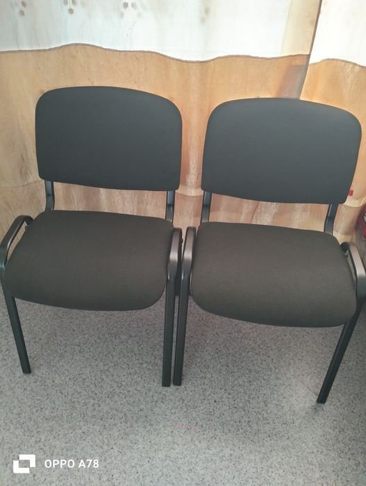 Продам стулья офисные