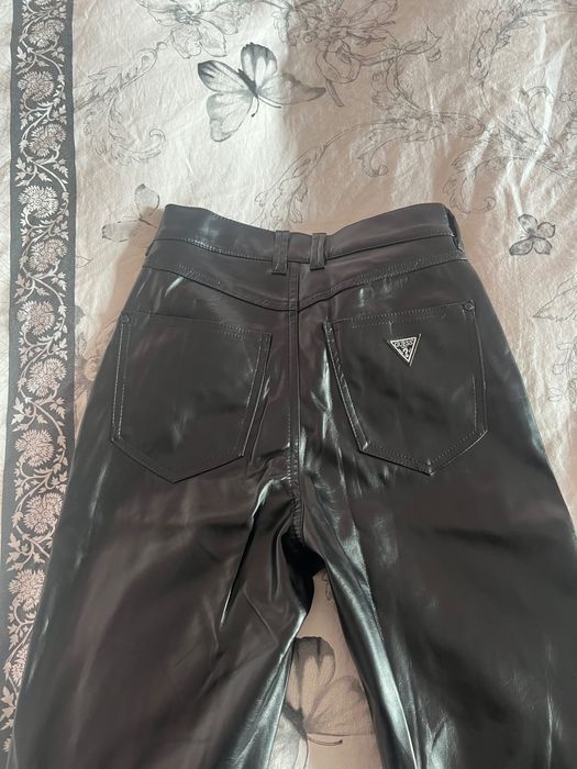 GUESS кожен панталон