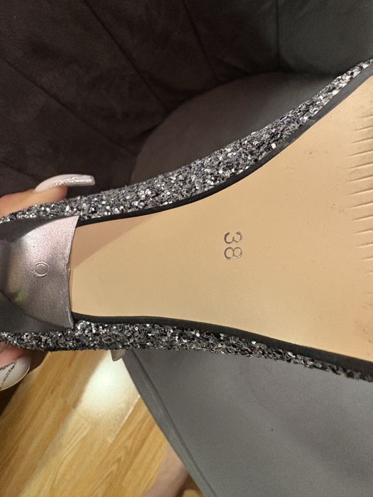 Дамски токчета.