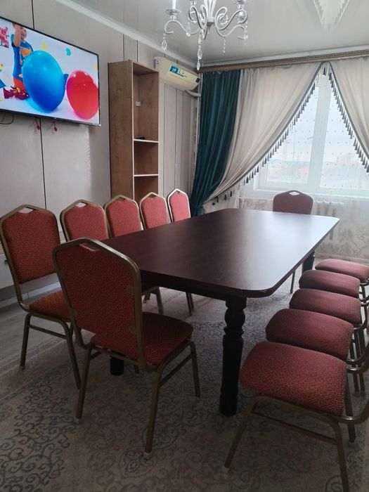 Қонақ бөлме столы