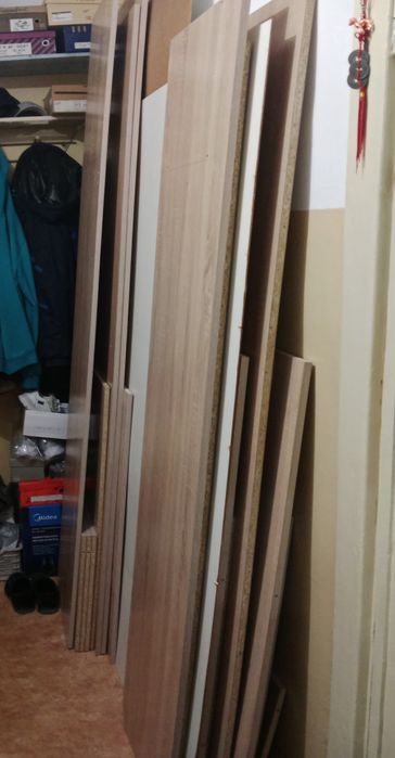 Продам угловой шкаф, 4- дверный
