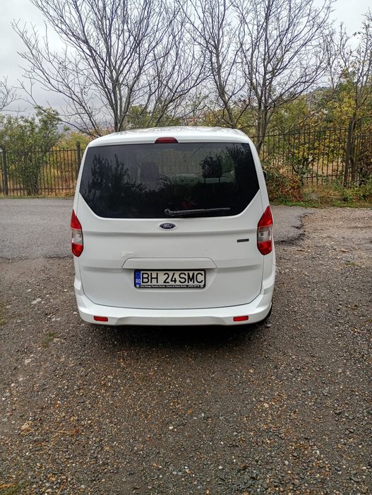 FORD Tourneo Courier 2017 — imagine 9