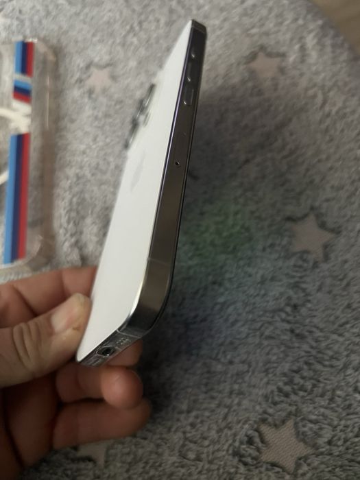 Iphone 16 pro бял-Перфектен 96% БАТ