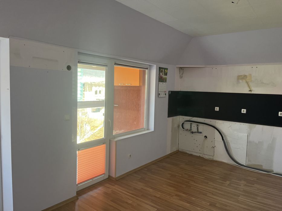 Двустаен разширен апартамент, Топ Център