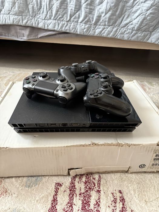 Продам Playstation 4 Fat 500GB / PS4