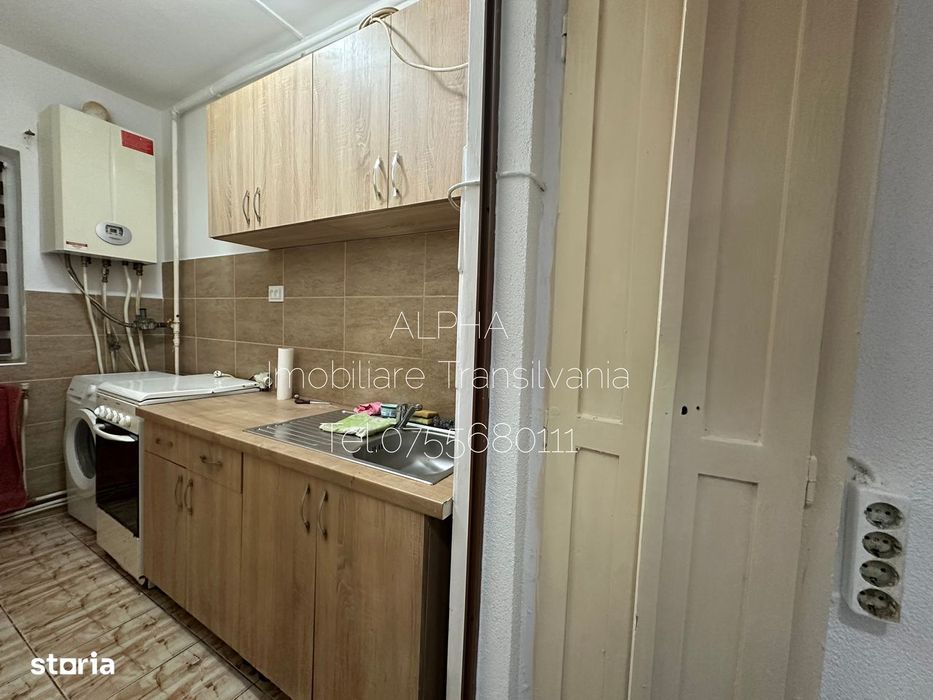 Garsoniera parter,zona Bradet