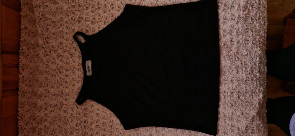 Черни и бели потници, и бюстие