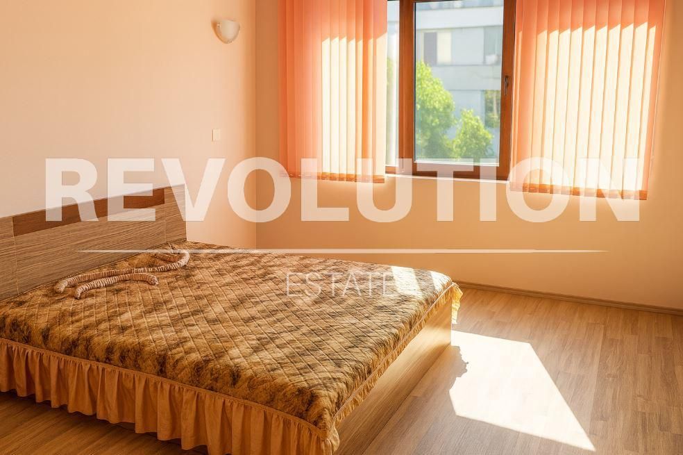 Дава се под наем Двустаен апартамент в Варна, Левски - 75 кв.м за 500 € - Снимка #3