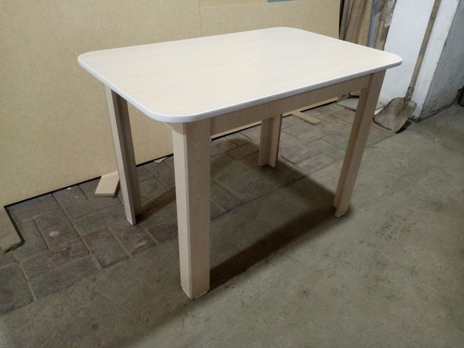 Продам новый кухонный стол!