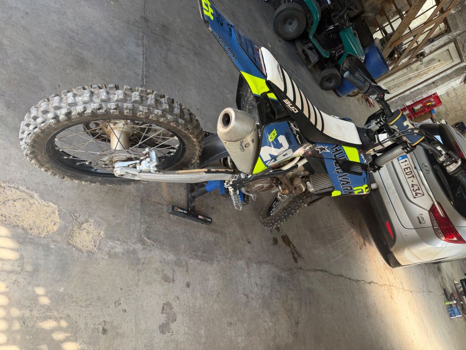 Vând Husqvarna FC 350 – 2017