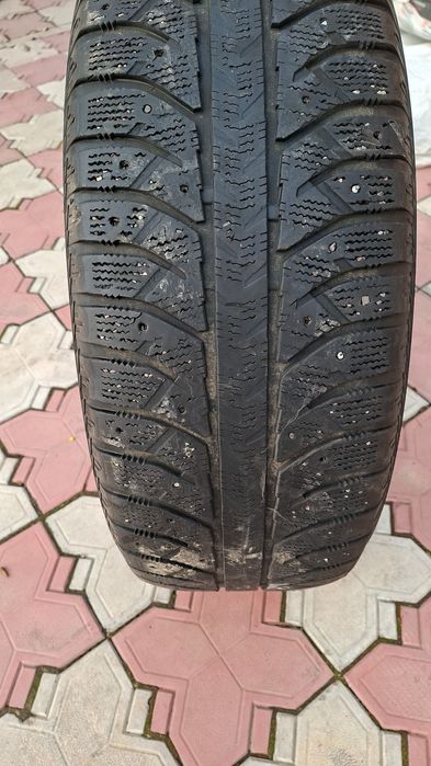 Зимние шины шипованые