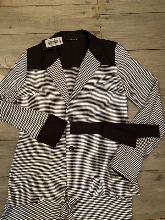 Костюм новый, Турция, размер M,(37). Нат ткань