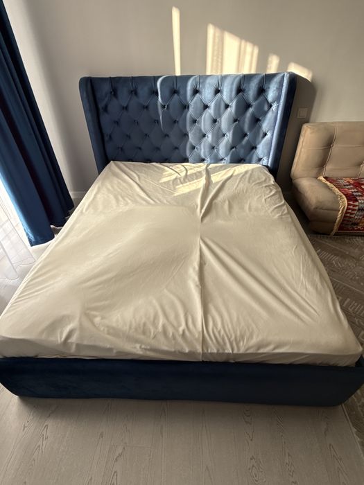 кровать двухспалка без матраса, находиться в ЖК СИТИ Плюс