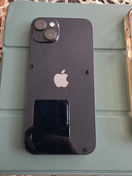 Продавам IPHONE 14 PLUS