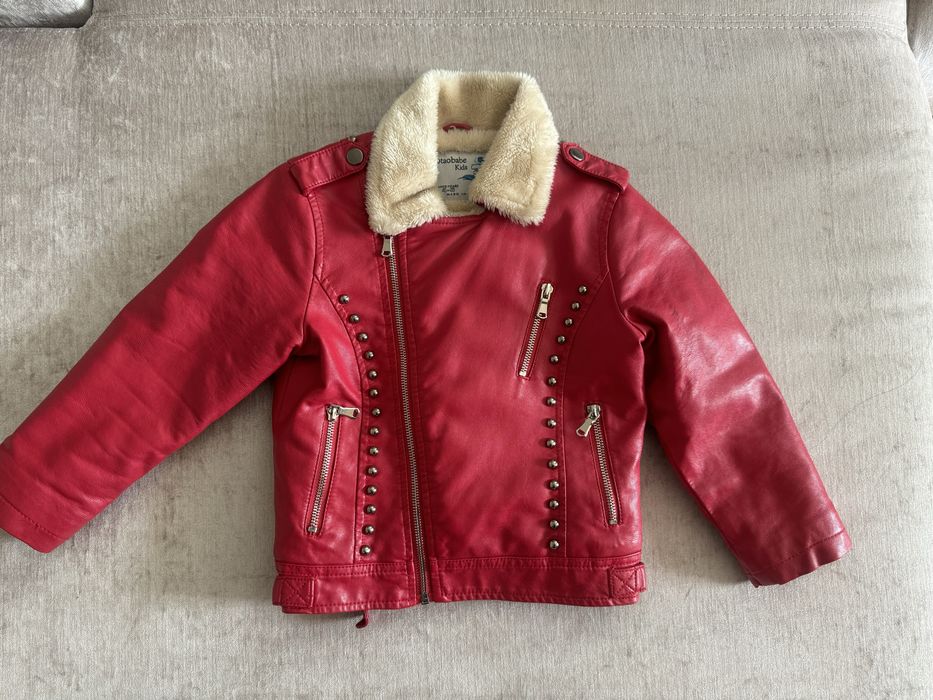 Продам куртку детскую