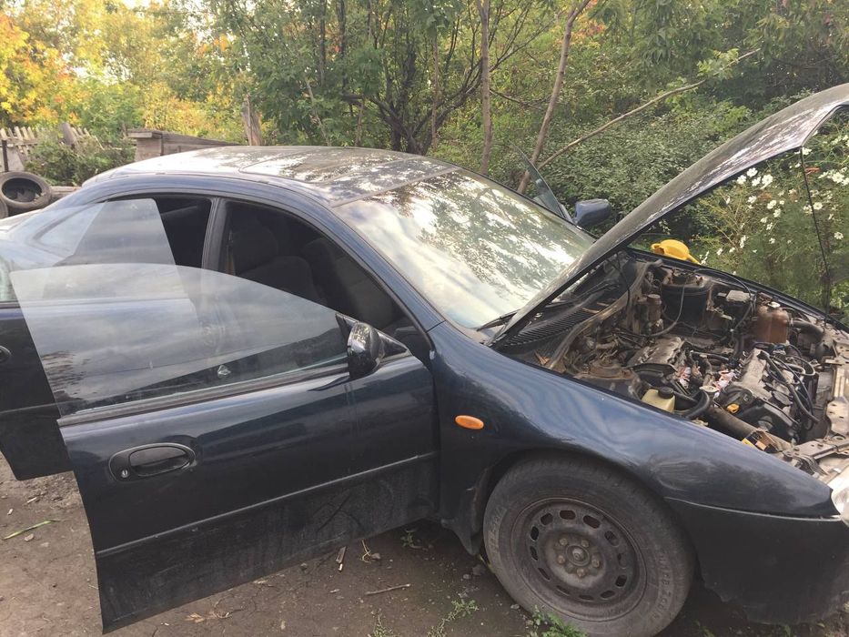 Продам Мазду 323