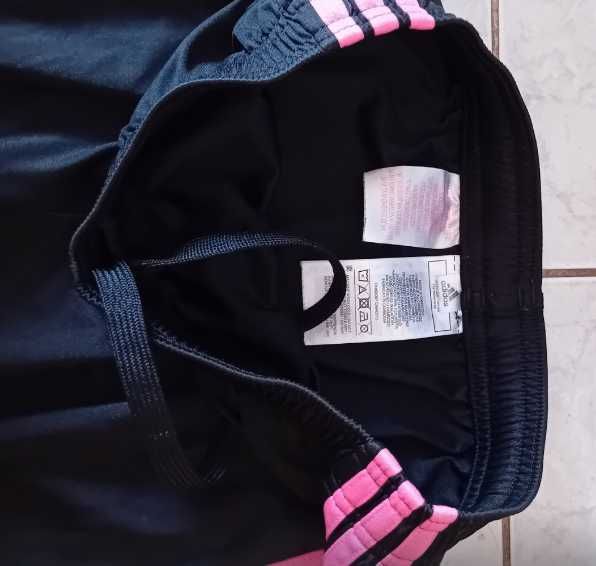 Оригинални къси панталони на Реал Мадрид