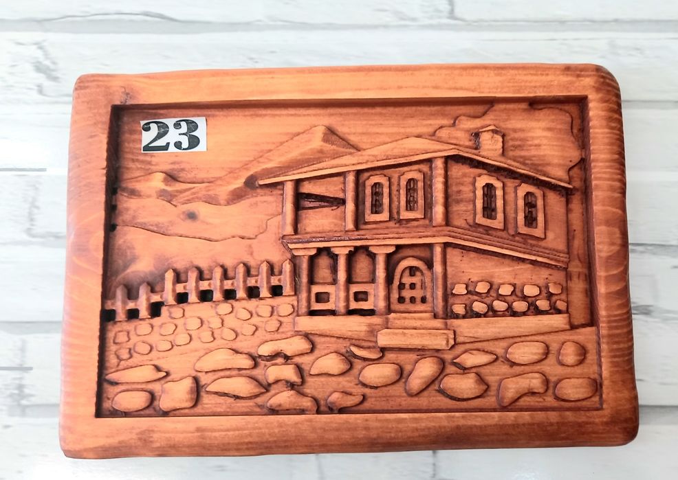 Дърворезби и часовници ръчна изработка