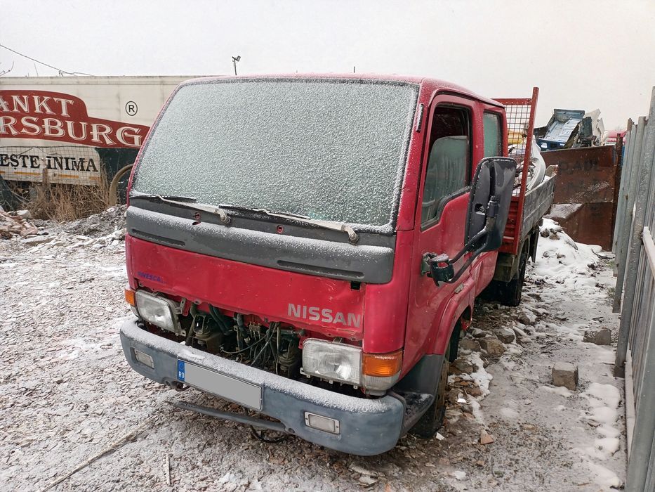 Dezmembrari Nissan CABSTAR E (1998-2006) 105.35, 110.35 Motorina