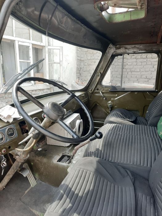 УВАЗ   йули 1977 мошина холати яхши 1 хафта ичида оладиганга ками бор