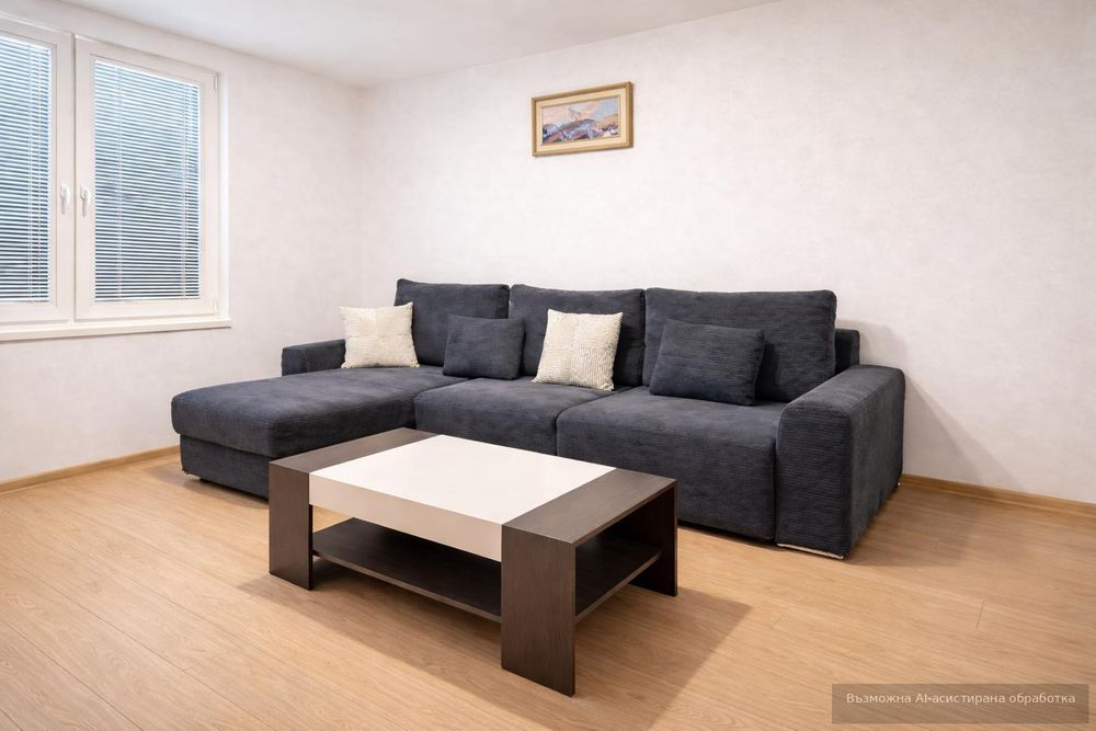 Дава се под наем Тристаен апартамент в Пловдив, Център - 92 кв.м за 478.38 € - Снимка #1
