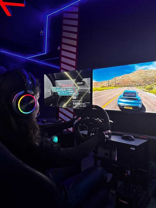 Продам SimRacing Moza R5