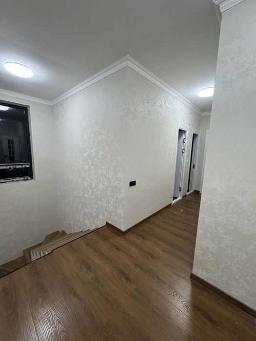 Продаётся новый евродом 1-соток  4-комнат массив Сабзавод Ташобласть