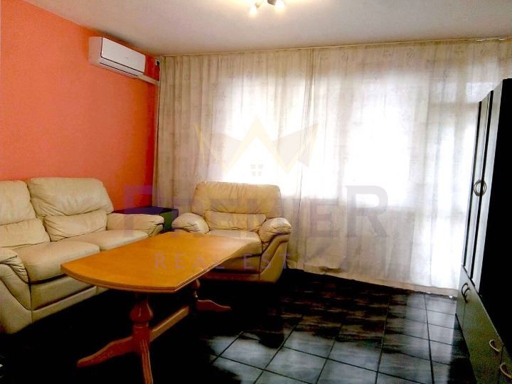 Дава се под наем Тристаен апартамент в Варна, Спортна зала - 76 кв.м за 663 € - Снимка #5