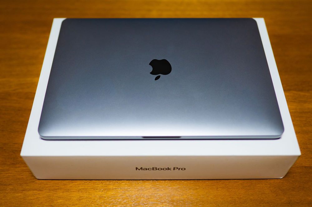 Macbook pro M1 13 “ schimb cu Ipad pro