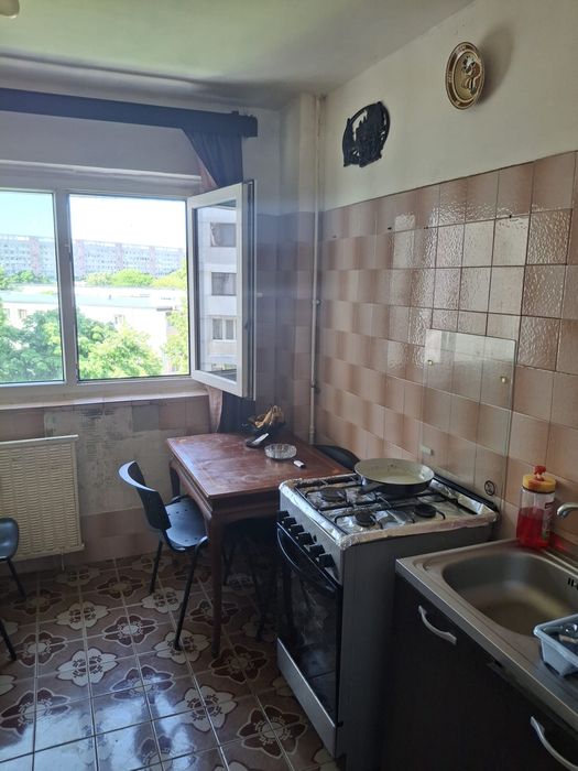 Apartament 2 camere semidecomandat Titan